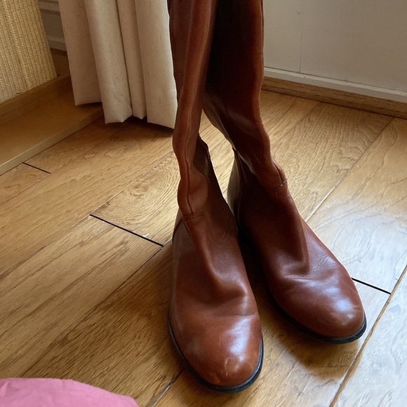 Brown riding boots - Picture 5 of 6